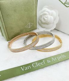 Picture of Van Cleef Arpels Bracelet _SKUVanCleef&Arpelsbracelet091211516239